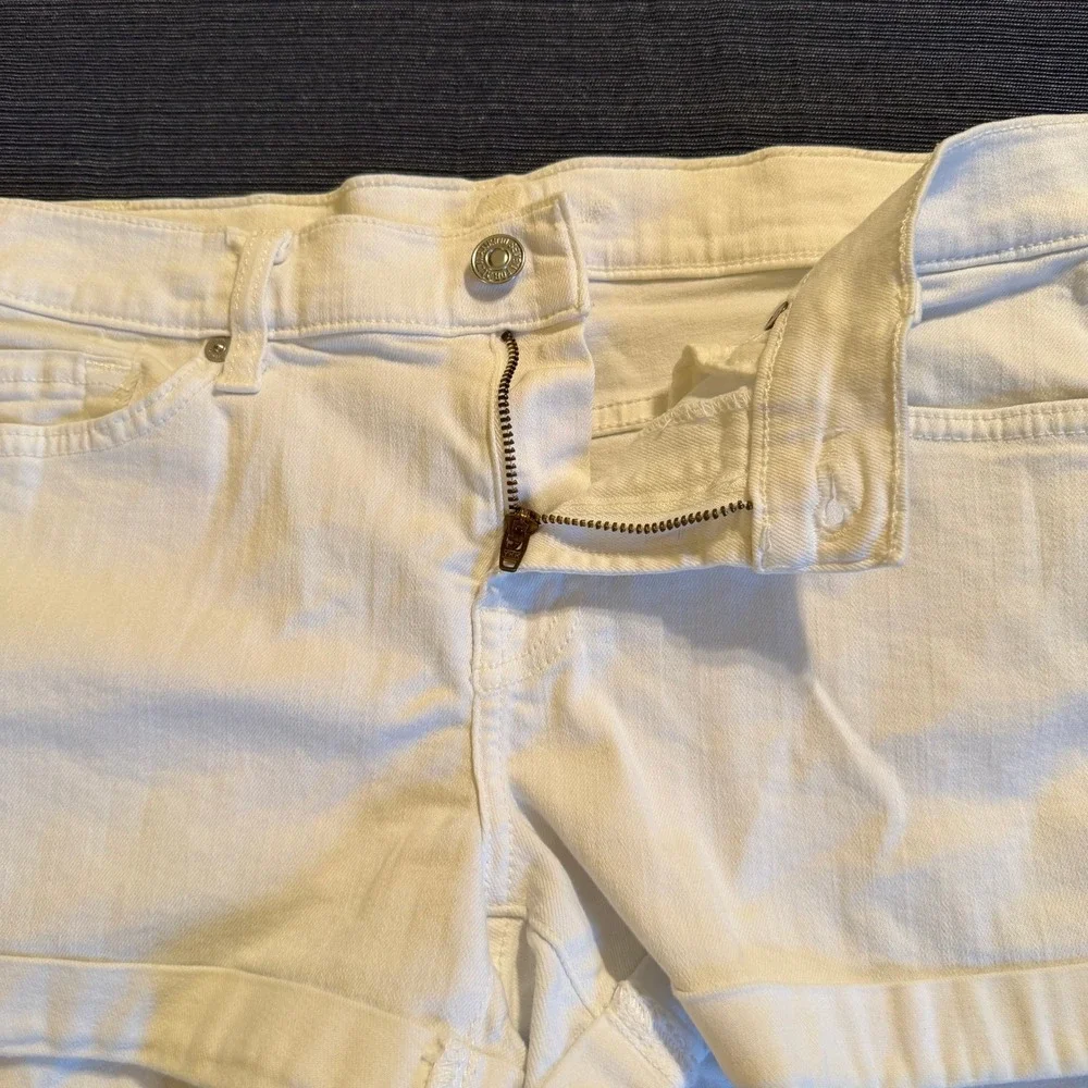 7 For All Mankind Womens White Denim Rolled Cuff Shorts Size 26 Mid Rise Stretch